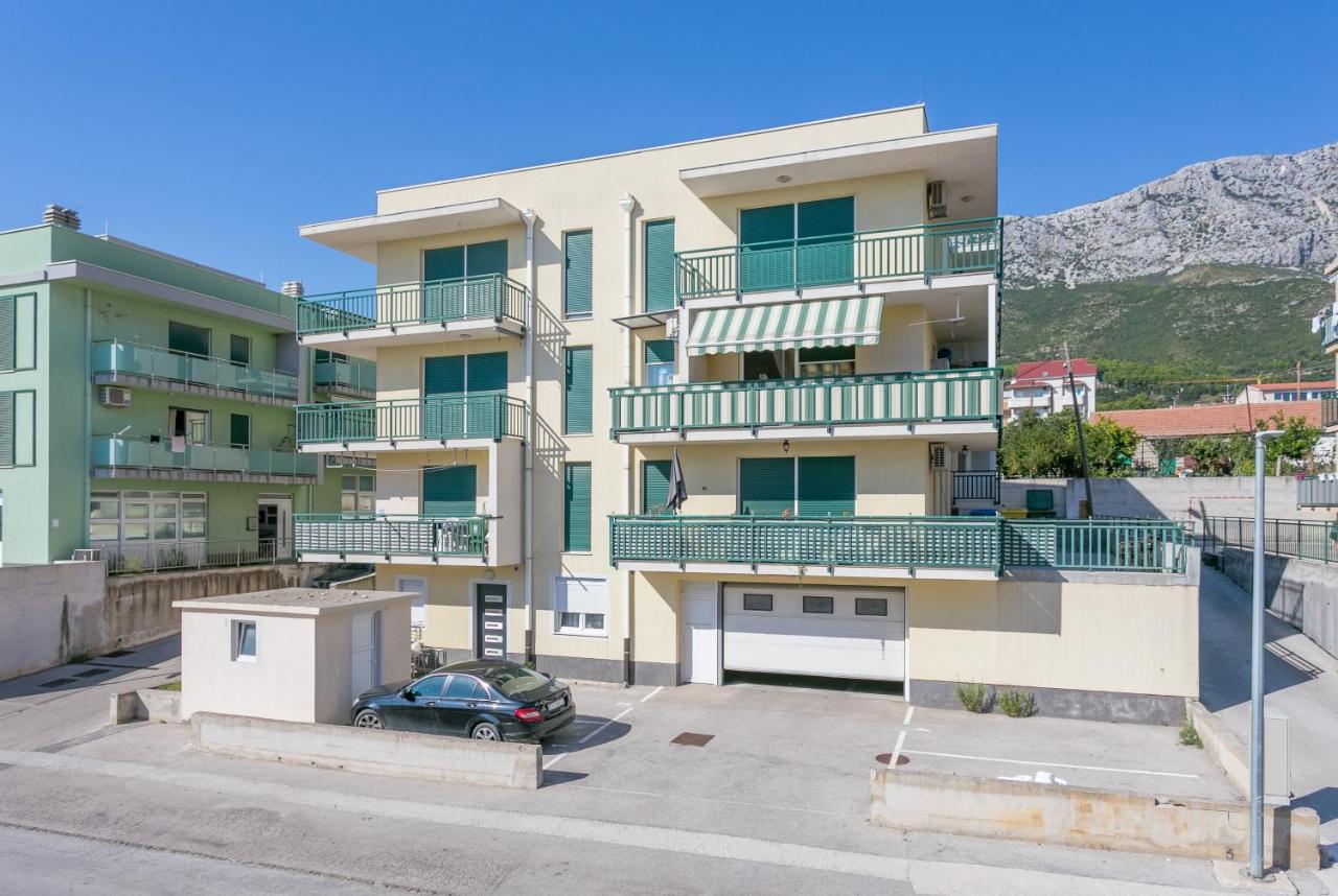 Apartments With A Parking Space Kastel Gomilica, Kastela - 21630 Exterior foto